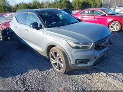YV4162UM7M2446598 2021 VOLVO XC40