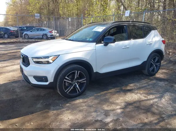 YV4162UM8K2123285 2019 VOLVO XC40 - Image 2