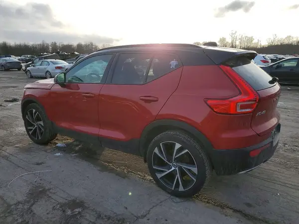 YV4162UM8K2131709 2019 VOLVO XC40 - Image 2