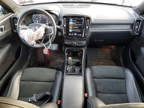 YV4162UM8K2131709 2019 VOLVO XC40 - Image 8