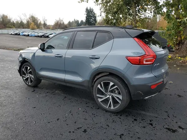 YV4162UM8L2219368 2020 VOLVO XC40 - Image 2