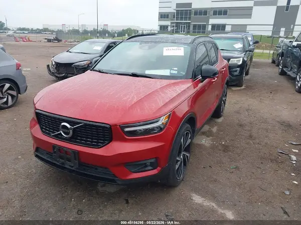 YV4162UM8L2264830 2020 VOLVO XC40 - Image 2