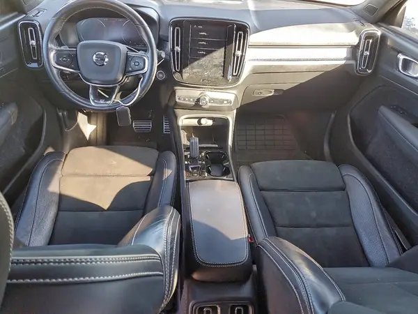 YV4162UM8L2344371 2020 VOLVO XC40 - Image 8