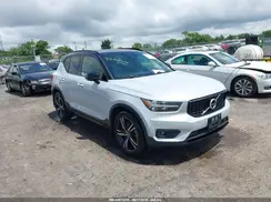 YV4162UM8M2467055 2021 VOLVO XC40