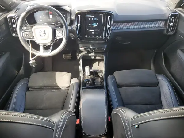 YV4162UM8M2482851 2021 VOLVO XC40 - Image 8