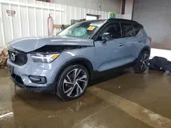 YV4162UM8N2724796 2022 VOLVO XC40