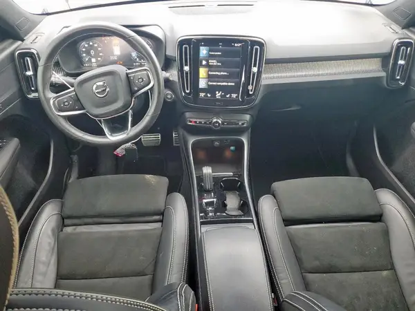 YV4162UM9M2518949 2021 VOLVO XC40 - Image 8