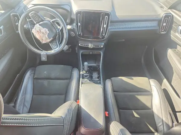 YV4162UM9M2529286 2021 VOLVO XC40 - Image 8