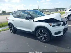 YV4162UM9M2574907 2021 VOLVO XC40
