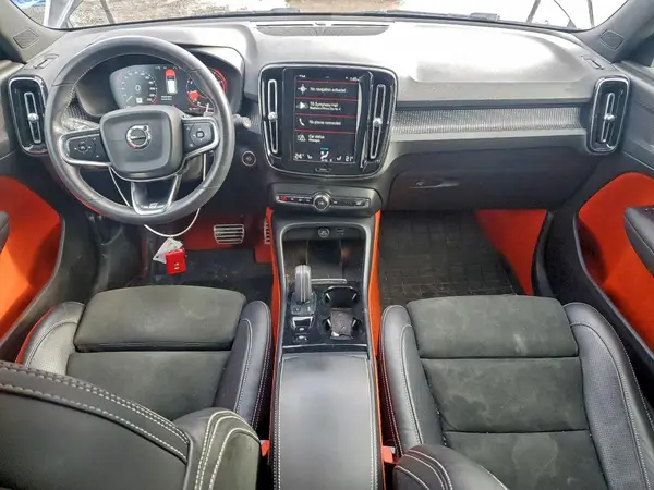 YV4162UMXK2136023 2019 VOLVO XC40 - Image 8
