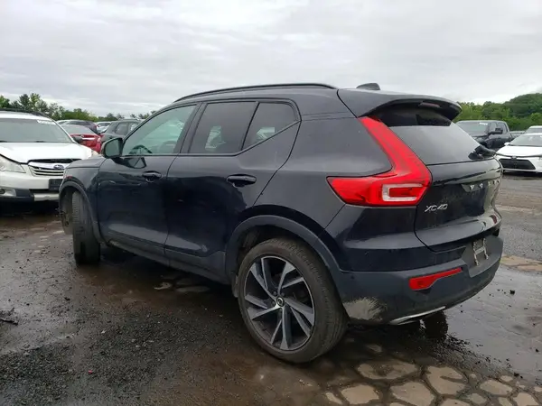 YV4162UMXL2237290 2020 VOLVO XC40 - Image 2