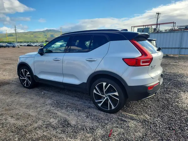 YV4162UMXL2249942 2020 VOLVO XC40 - Image 2