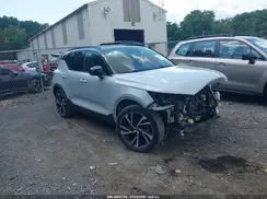 YV4162UMXM2436289 2021 VOLVO XC40