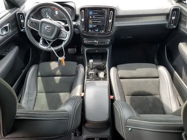 YV4162UMXM2456459 2021 VOLVO XC40 - Image 8