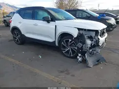 YV4162UMXM2572423 2021 VOLVO XC40