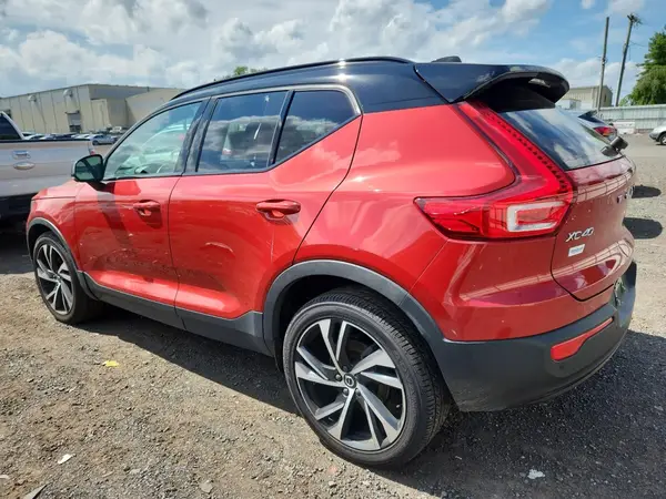 YV4162UMXM2613438 2021 VOLVO XC40 - Image 2