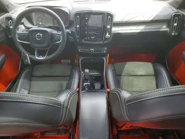 YV4162XZ0K2004475 2019 VOLVO XC40 - Image 8