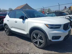 YV4162XZ0K2013676 2019 VOLVO XC40