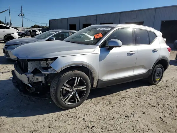 YV4162XZ1K2007952 2019 VOLVO XC40 - Image 1