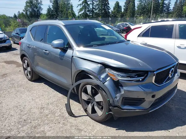 YV4162XZ1K2010446 2019 VOLVO XC40 - Image 1