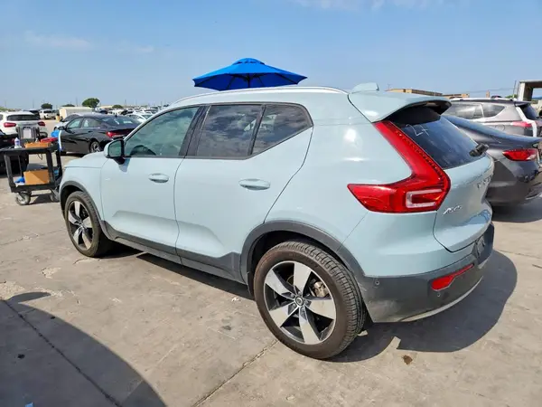 YV4162XZ1K2013251 2019 VOLVO XC40 - Image 2
