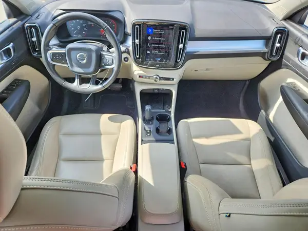 YV4162XZ1K2013251 2019 VOLVO XC40 - Image 8