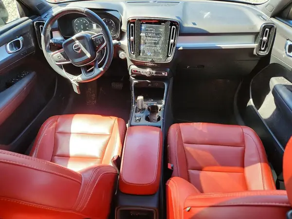 YV4162XZ1K2014271 2019 VOLVO XC40 - Image 8