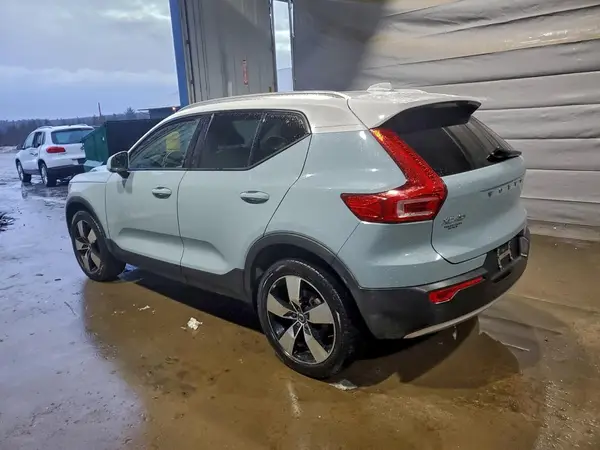 YV4162XZ2K2003988 2019 VOLVO XC40 - Image 2
