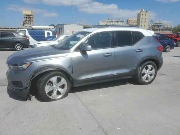 YV4162XZ2K2008379 2019 VOLVO XC40 - Image 1