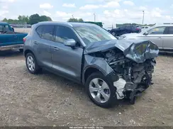 YV4162XZ2K2014814 2019 VOLVO XC40