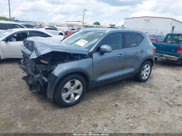YV4162XZ2K2014814 2019 VOLVO XC40 - Image 2