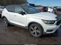 YV4162XZ3K2005877 2019 VOLVO XC40