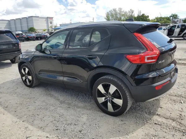 YV4162XZ3K2009069 2019 VOLVO XC40 - Image 2