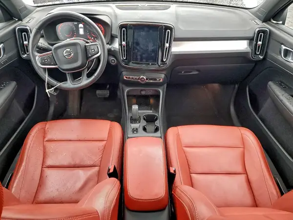 YV4162XZ4K2009761 2019 VOLVO XC40 - Image 8