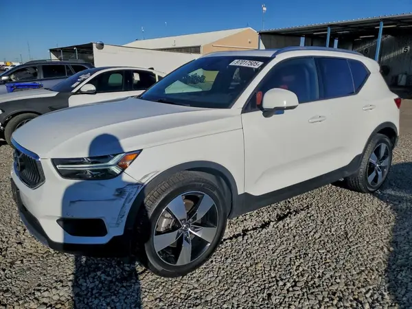 YV4162XZ4K2011395 2019 VOLVO XC40 - Image 1