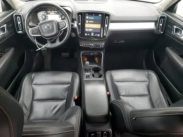 YV4162XZ4K2012174 2019 VOLVO XC40 - Image 8