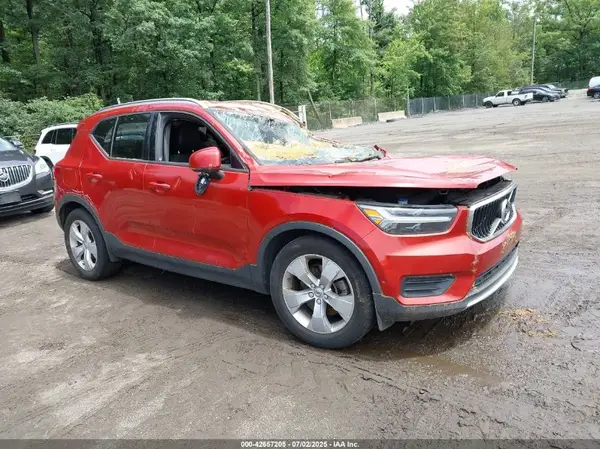YV4162XZ6K2011690 2019 VOLVO XC40 - Image 1