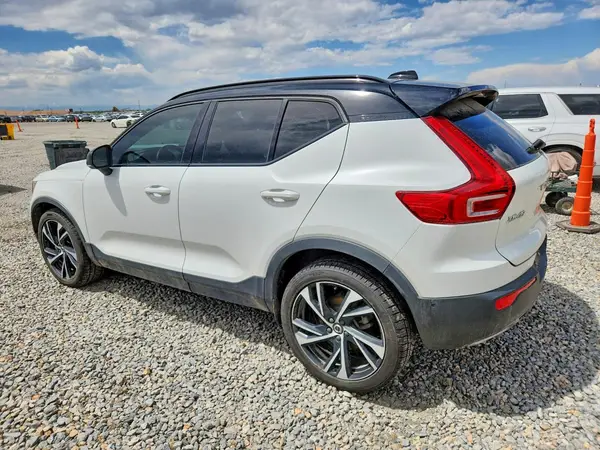 YV4162XZ7K2006983 2019 VOLVO XC40 - Image 2