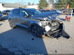 YV4162XZ8K2004241 2019 VOLVO XC40