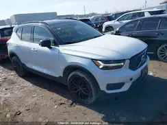 YV4162XZ9K2005740 2019 VOLVO XC40