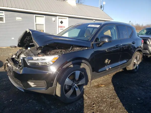 YV4162XZ9K2007925 2019 VOLVO XC40 - Image 1