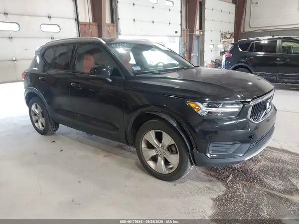YV4162XZ9K2009495 2019 VOLVO XC40 - Image 1