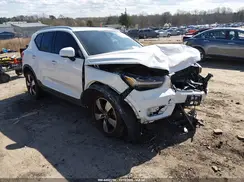 YV4162XZ9K2012588 2019 VOLVO XC40