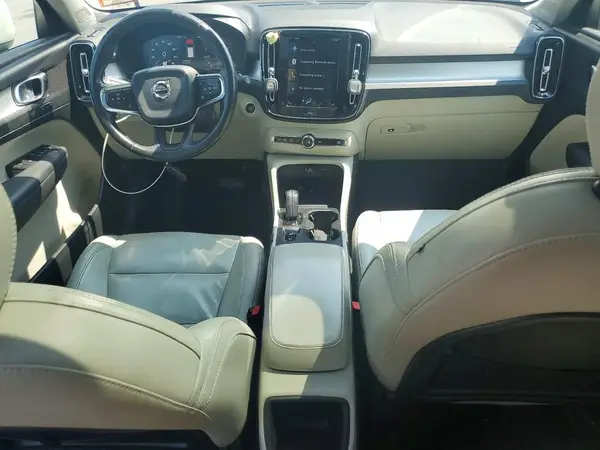 YV4162XZ9K2013143 2019 VOLVO XC40 - Image 8