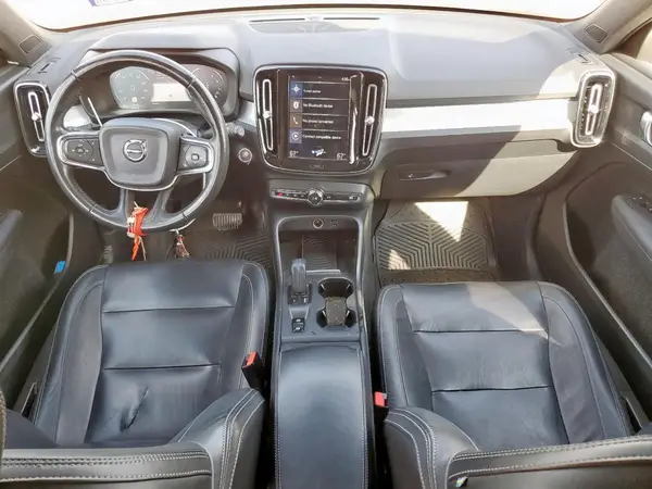 YV4162XZ9K2013773 2019 VOLVO XC40 - Image 8