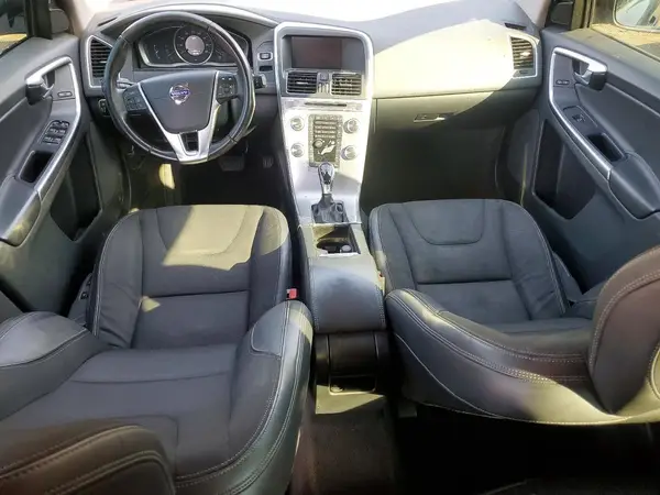 YV440MDJ0H2074558 2017 VOLVO XC60 - Image 8