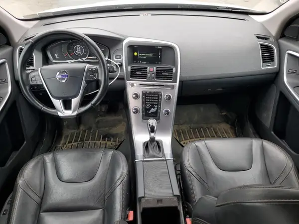 YV440MDJ1H2090512 2017 VOLVO XC60 - Image 8