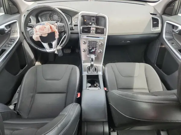 YV440MDJ2G2849201 2016 VOLVO XC60 - Image 8