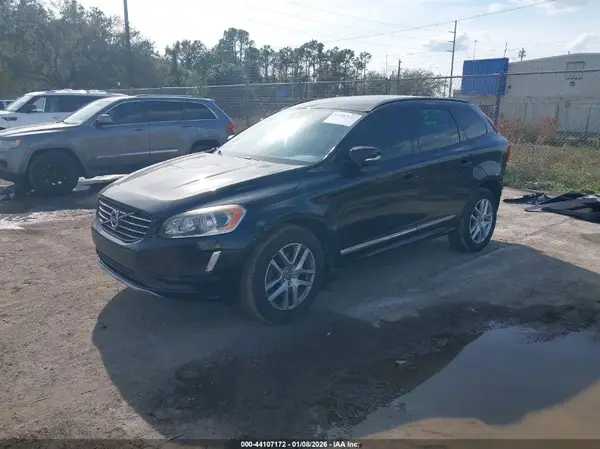 YV440MDJ2H2079597 2017 VOLVO XC60 - Image 2