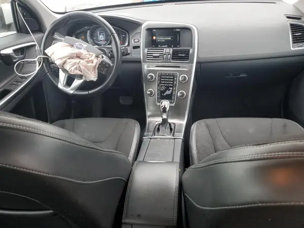 YV440MDJ3G2924150 2016 VOLVO XC60 - Image 8